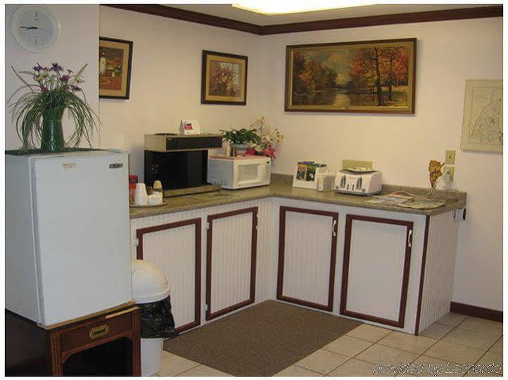 Red Carpet Inn And Suites Plymouth Δωμάτιο φωτογραφία